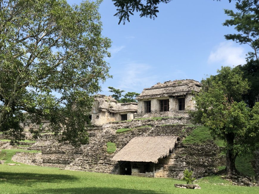 Entre pirámides y selva: 10 centros prehispánicos más emblemáticos de México